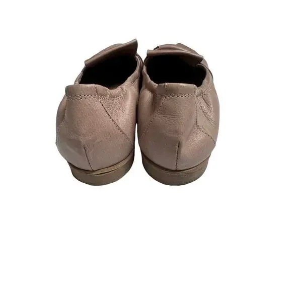 Miz Mooz Women's Tan Flats - Picture 3 of 7